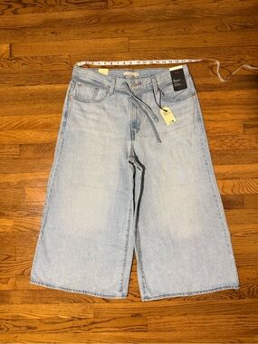 Levi's XL Culotte Mid Rise Light Blue Wide Leg Crop Jeans 32